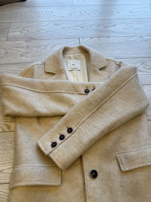 Пальто демі Mango