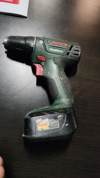 Dwie wkrętarki BOSCH PSR 1800 Li2 18V plus baterię i ładowarki