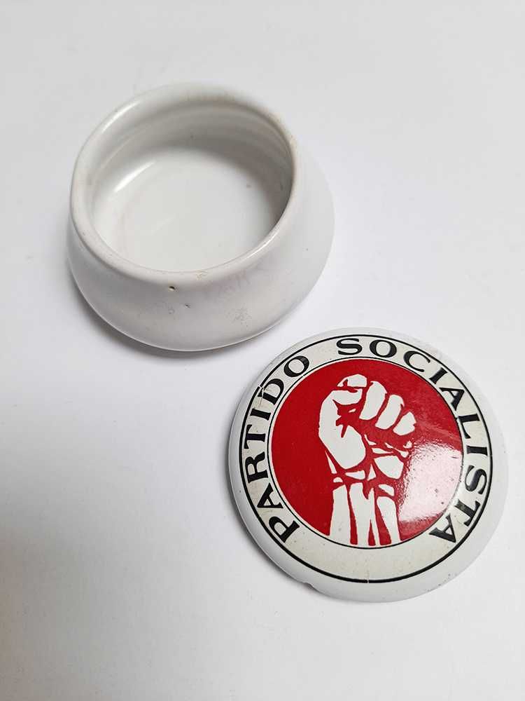 Pins, Alfinetes, Emblemas, Cachecol Partido Socialista Final 1970