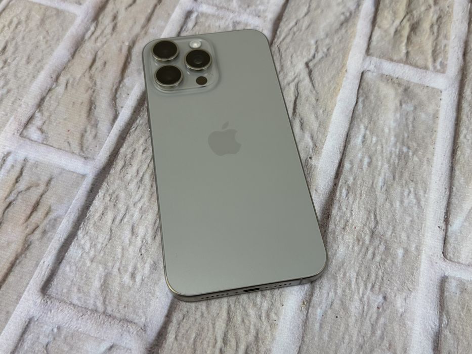 Iphone 15 Pro Max 256gb neverlock Natural Titanium 840$
