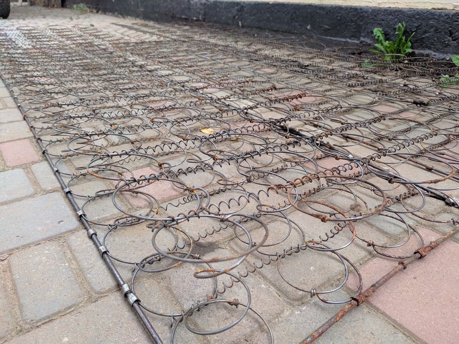 Продам пружини дивана