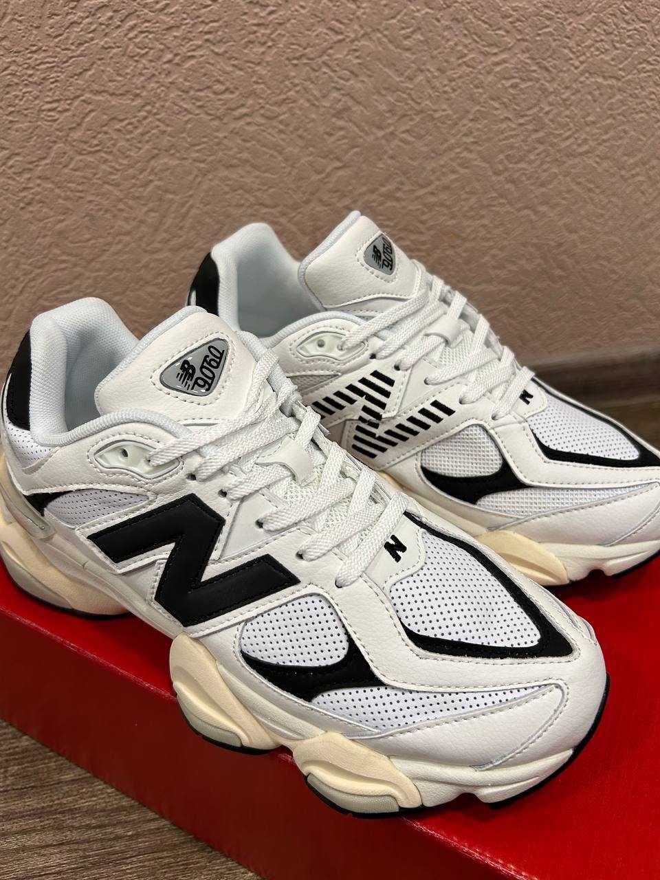 Чоловічі кросівки New Balance 9060 White Black (41-45)