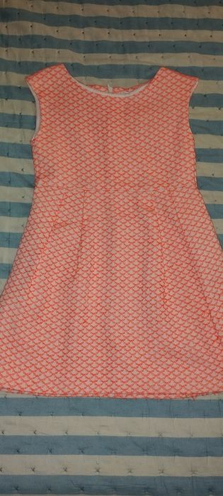 Vestido laranja curto