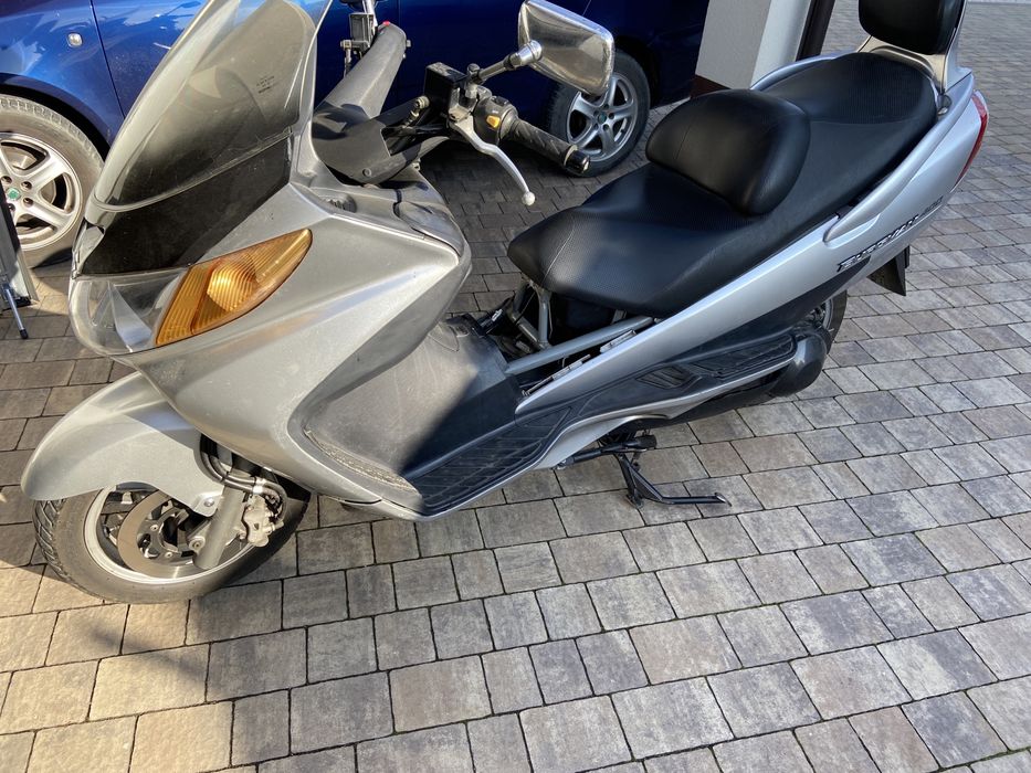 Suzuki burgman am 250