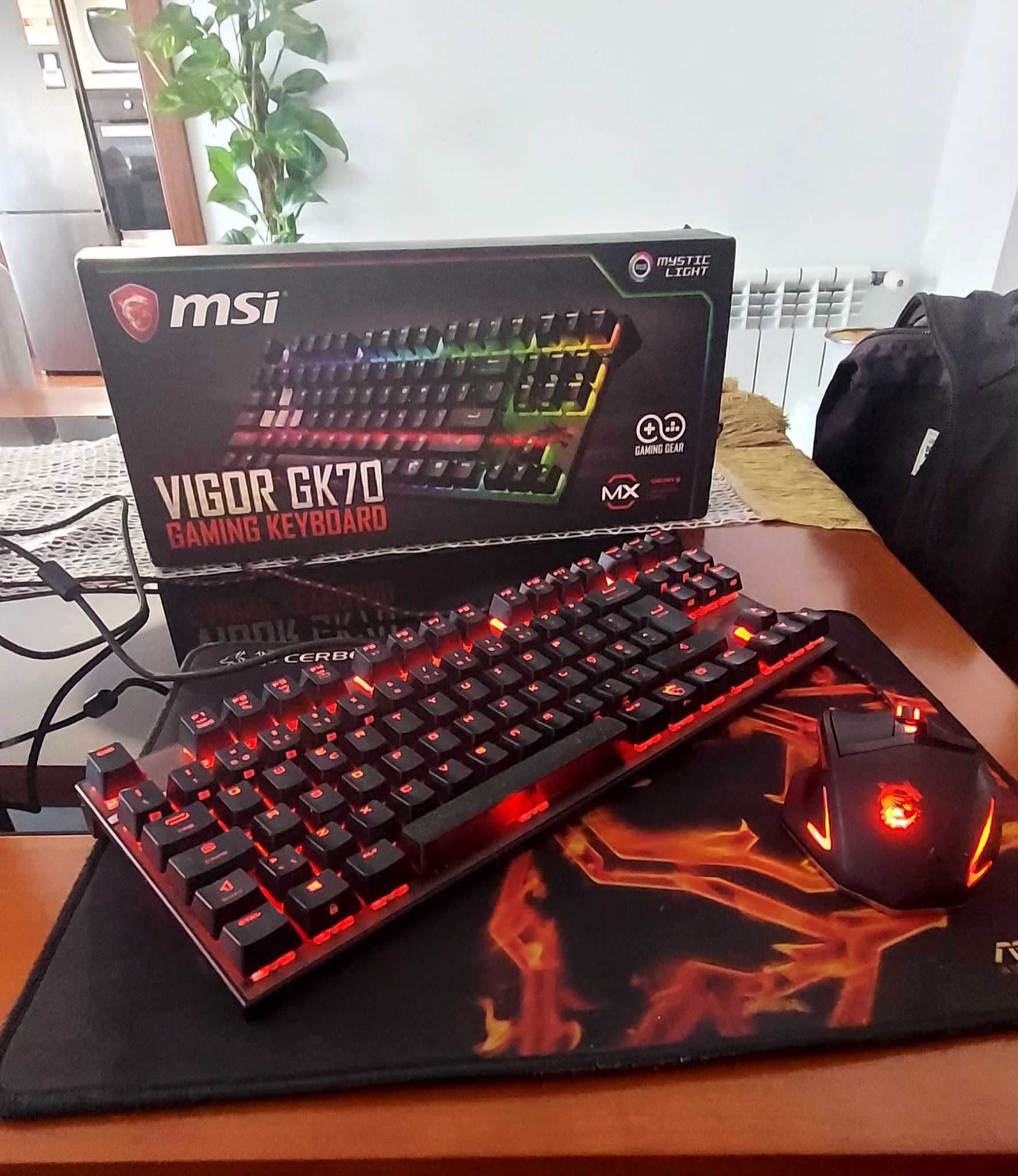 Teclado MSI Vigor GK70 CR RGB MX Red