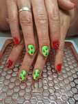 Manicure hybrydowy. Paznokcie hybrydowe