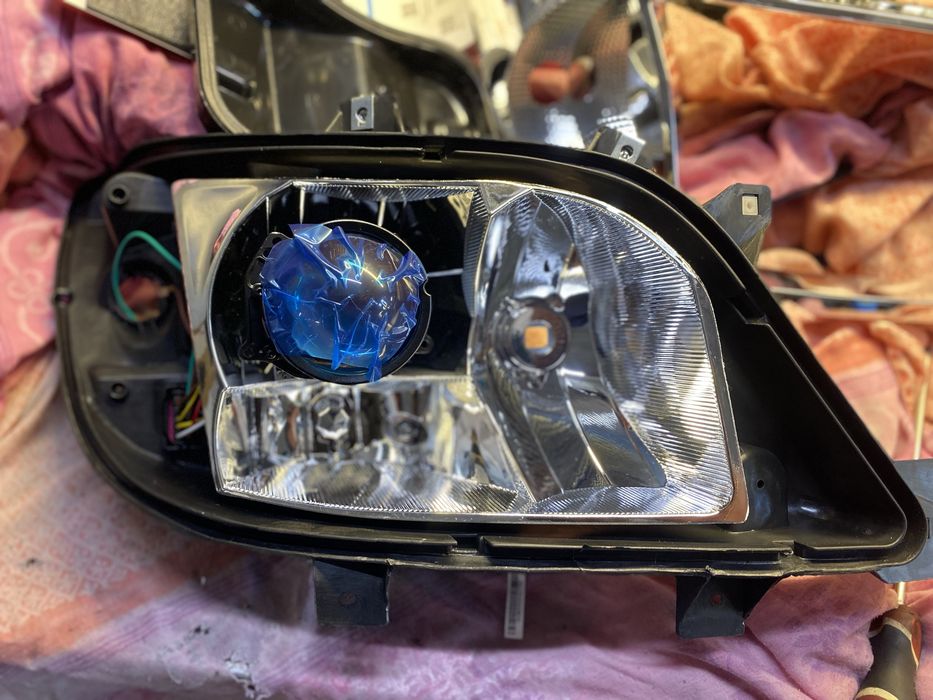 Ремонт фар, заміна та встановлення лінз