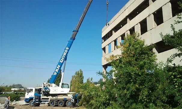 Услуги автокрана VANDORST - MAN 50 т в г. Черноморске и в Одессе