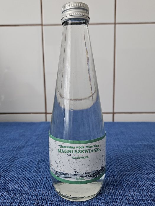 Magnuszewianka - naturalna woda mineralna (szklana) - (0.33L)