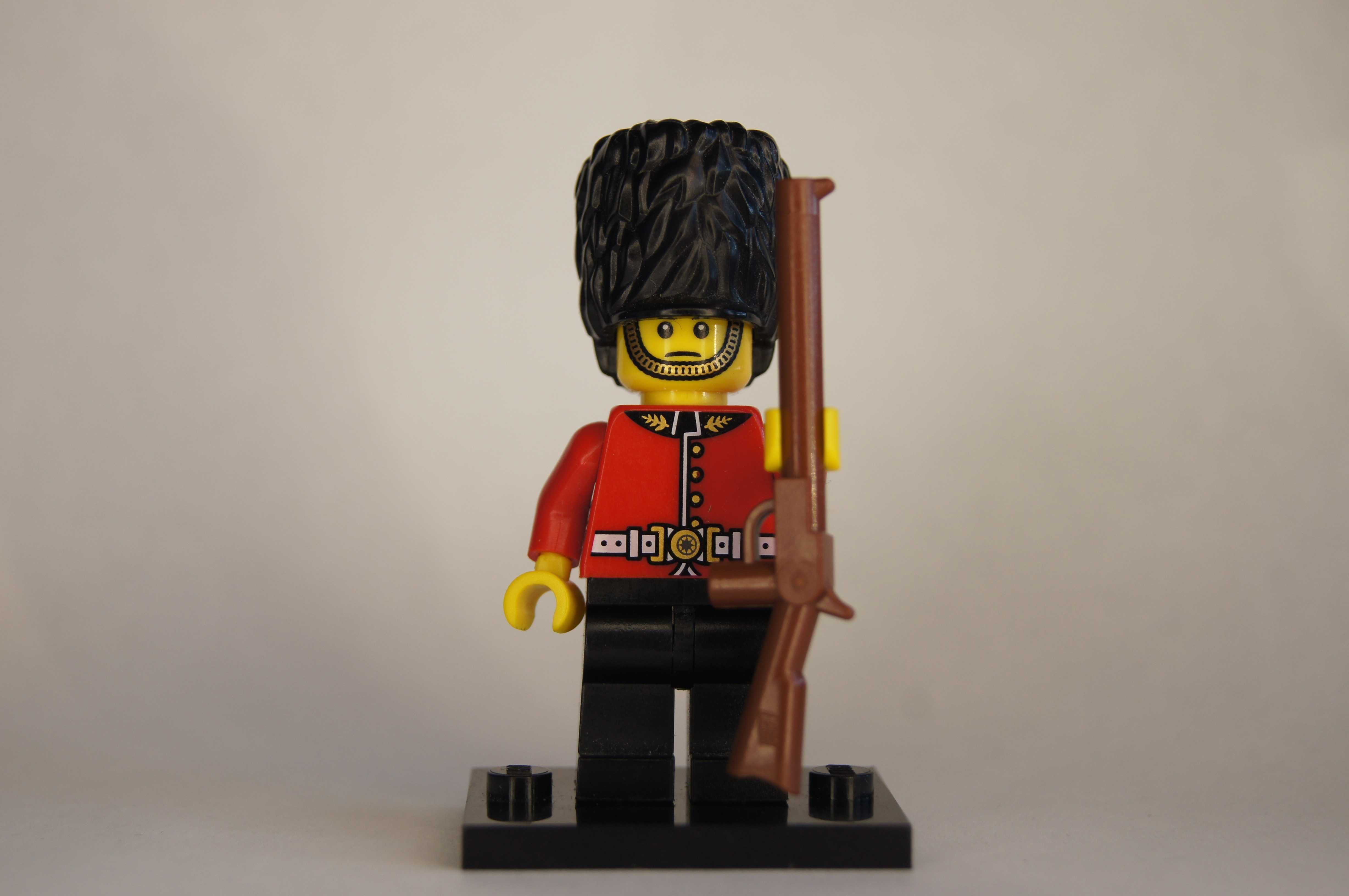 LEGO Minifigures seria 5 col05-3 Royal Guard