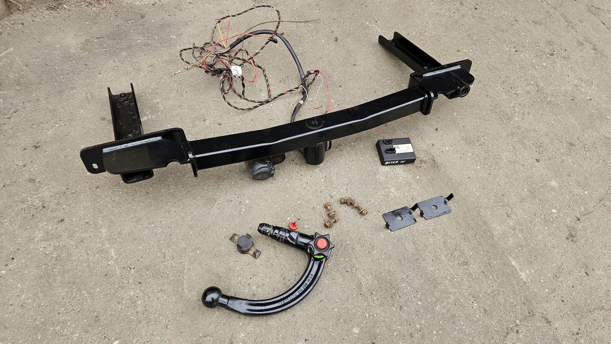 Hak holowniczy wypinany opel astra j IV 4 HB hatchback oryginał komple
