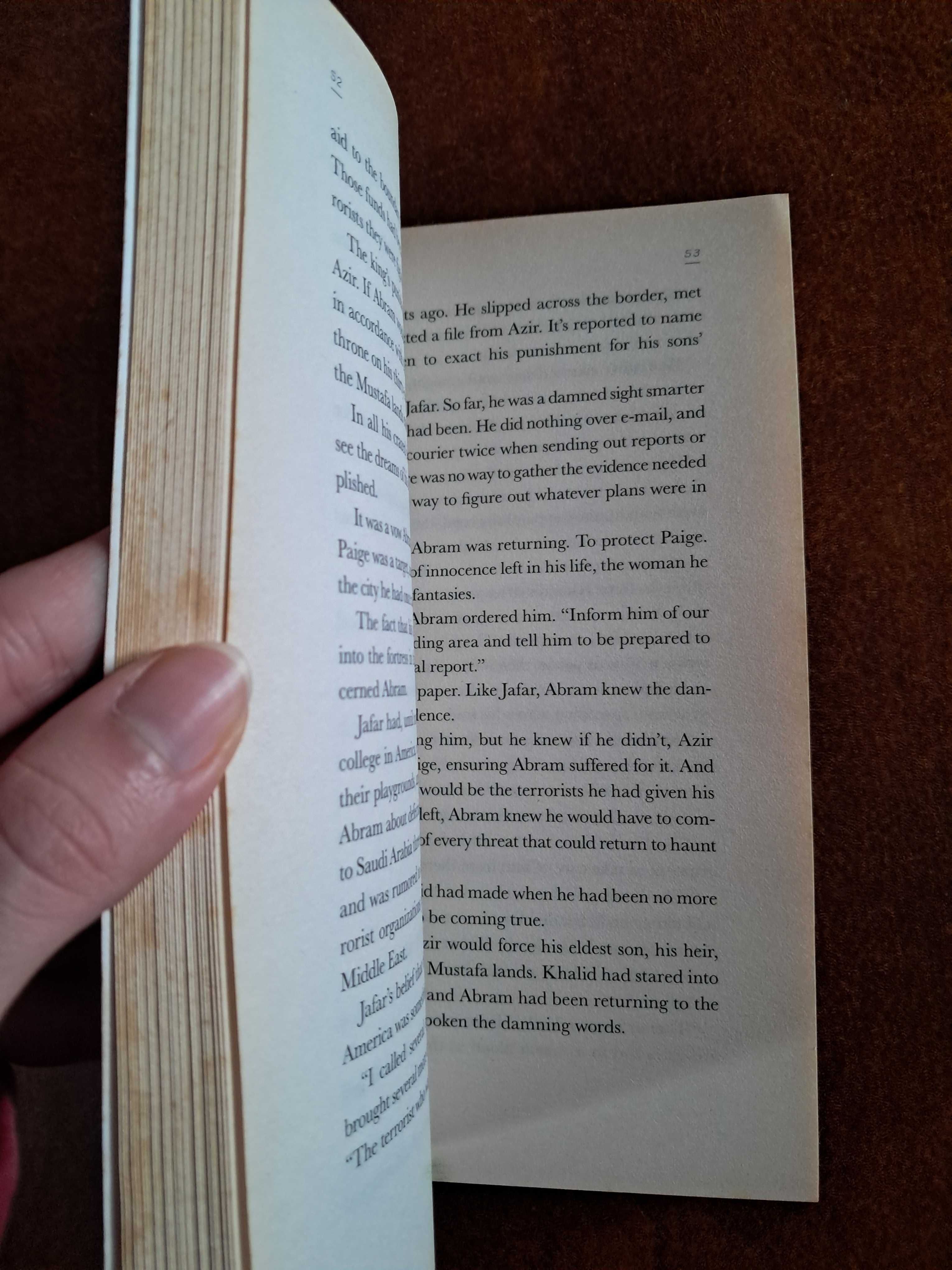 Livro Dangerous (Em inglês)