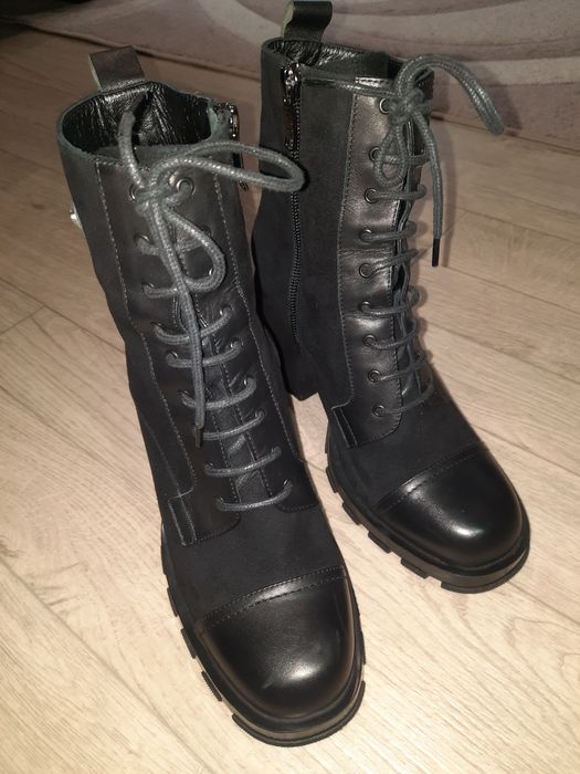 Продам ботинки нові демісезонні