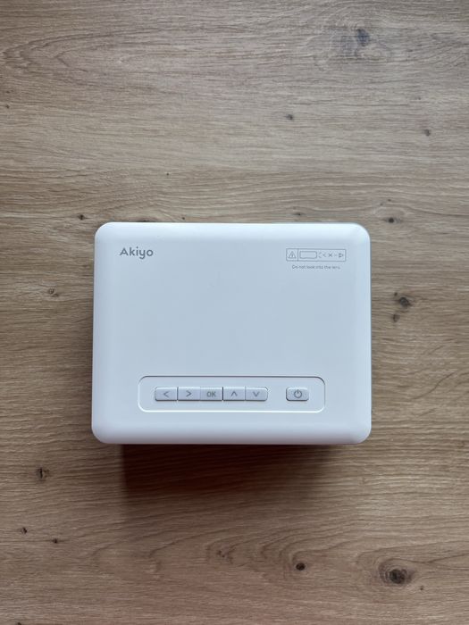Mini Projector AKIYO Ótimo Estado