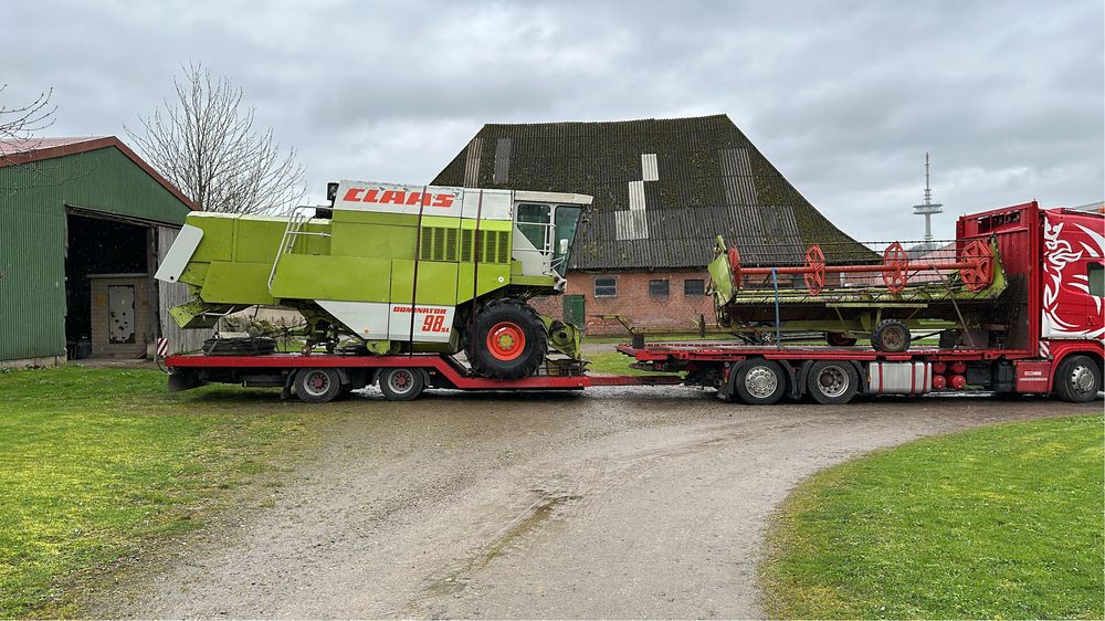 Transport maszyn  rolniczych domki holenderskie ponadgabarytowy