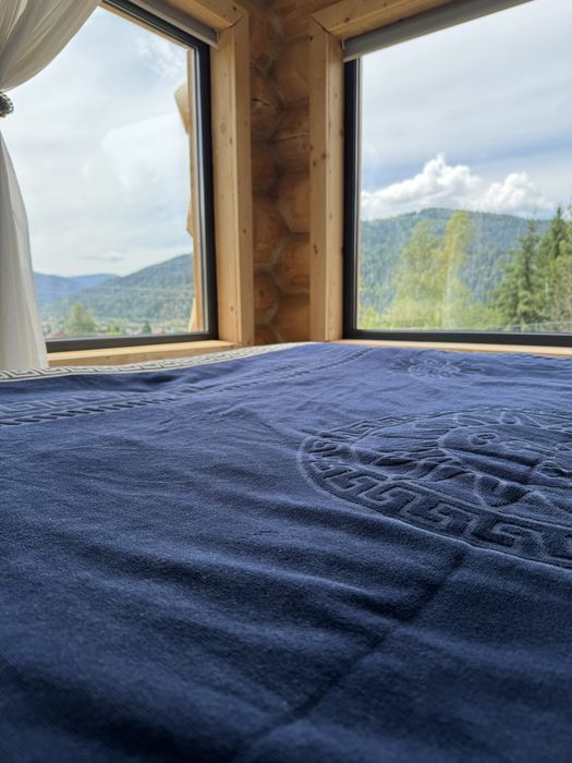 Здається затишний ЕКОбудиночок Микуличин