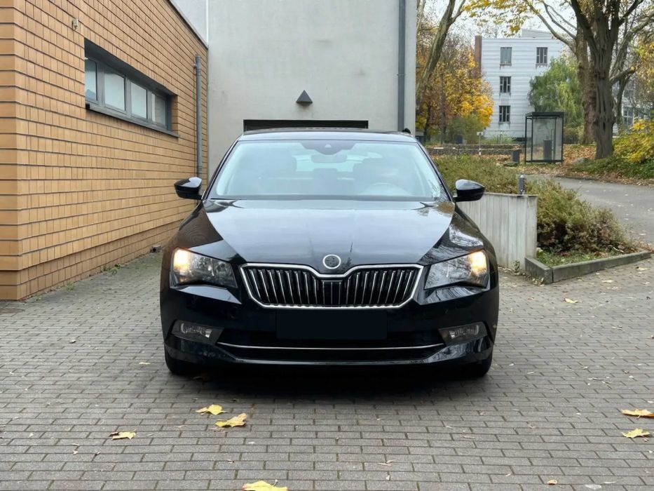 Skoda Superb      2018