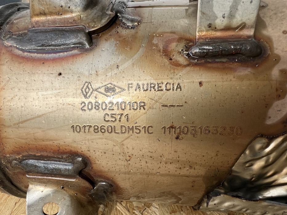 Каталізатор DPF 1.5 dci  сажовий катализатор Megane Scenic c571-c561