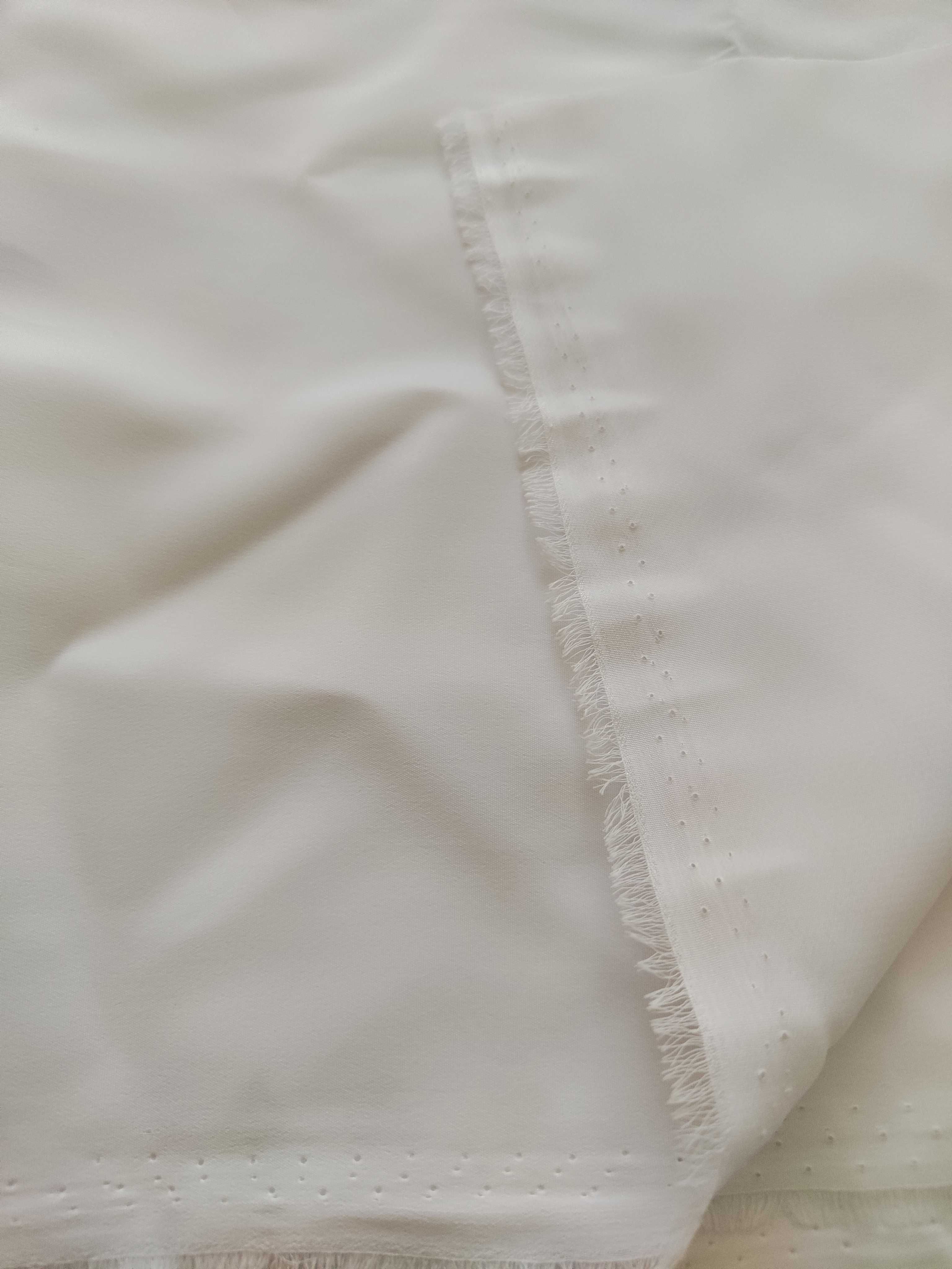 Biały materiał 110x300 cm na bluzkę
