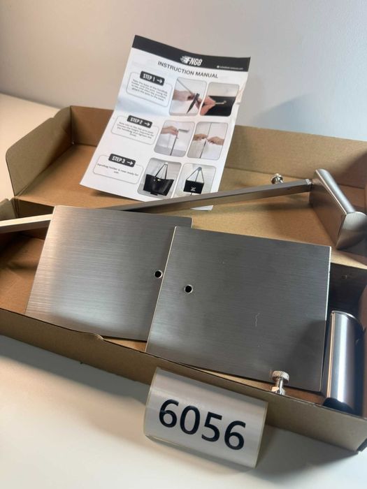 Regulowana metalowa podstawka ekspozycyjna ng8/fng8 (6056-74)