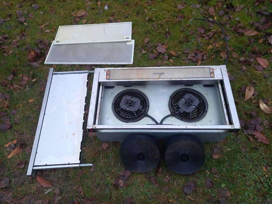 Srebrny okap kuchenny teleskopowy podszafkowy Teka 60cm