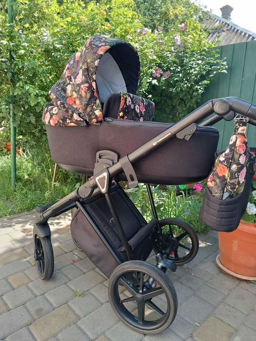 Коляска 2в1 Adamex Porto Flowers