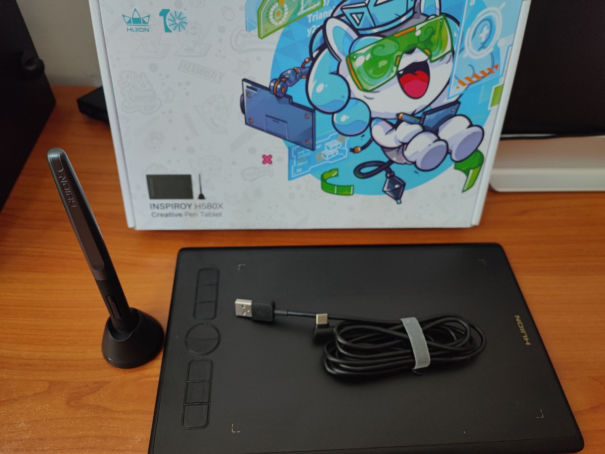 Mesa Digitalizadora com Tela HUION Inspiroy H580X