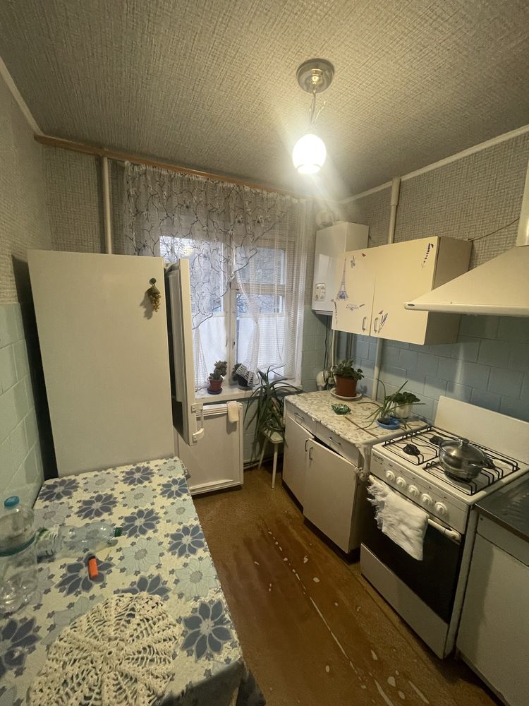 4 кімнатна квартира.Яновського