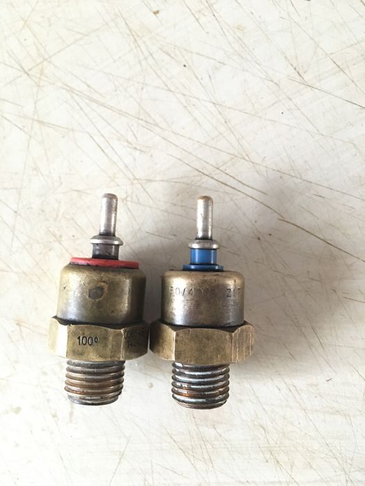 Датчик включення вентилятора,мерседес 124.0055457024.