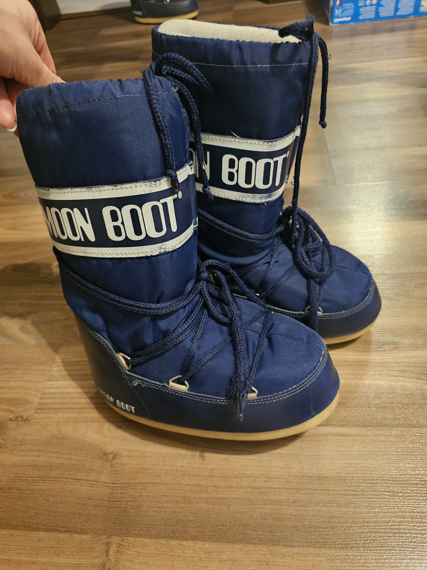 Moon boot r. 34 unisex