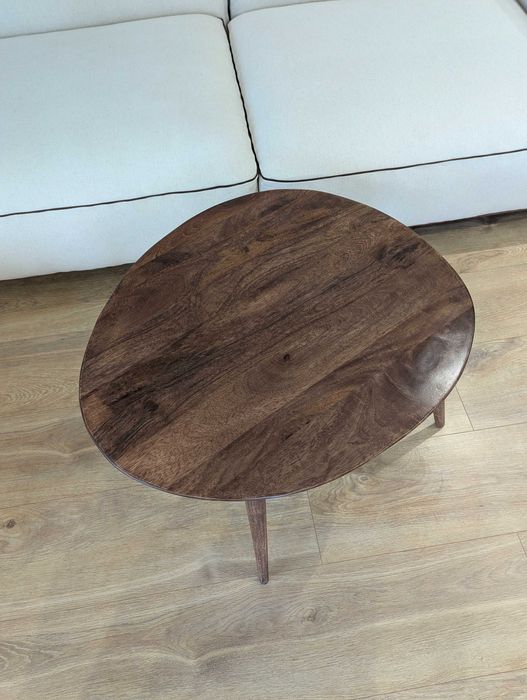 Fazowany drewniany stolik kawowy (70x60x46cm)