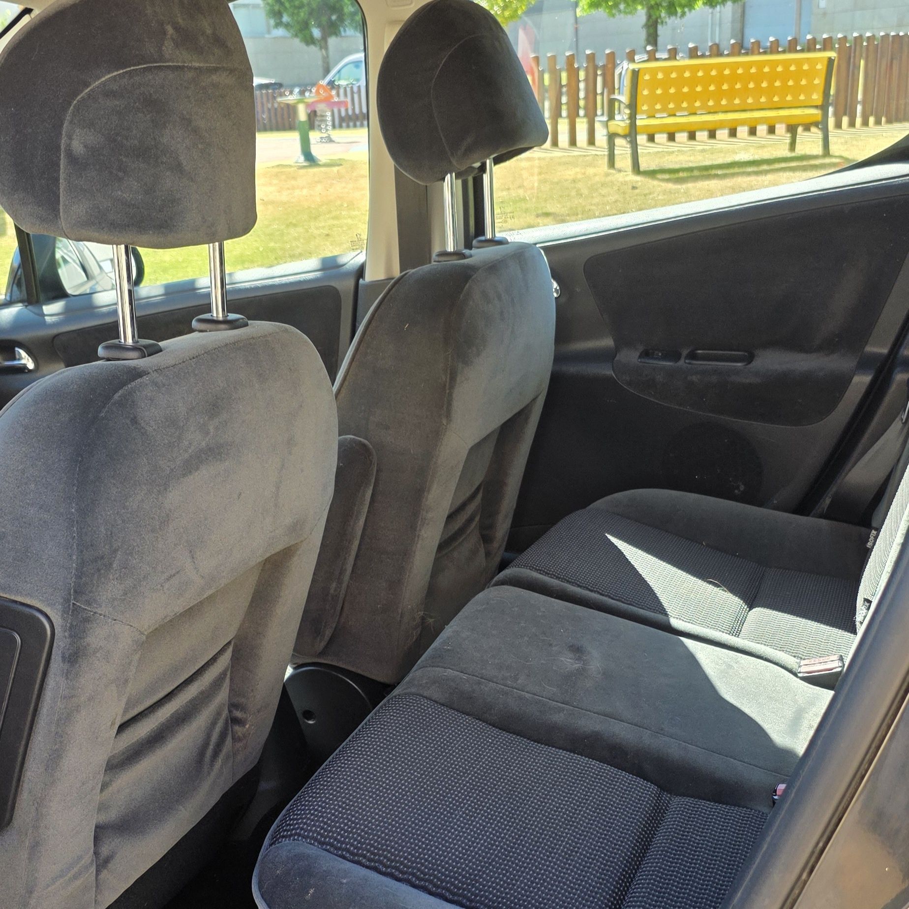 Peugeot 207 - ano 2006