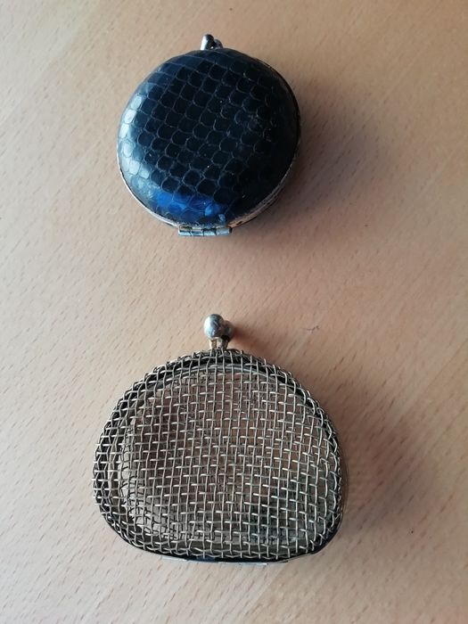 Porta moedas de senhora antigos.