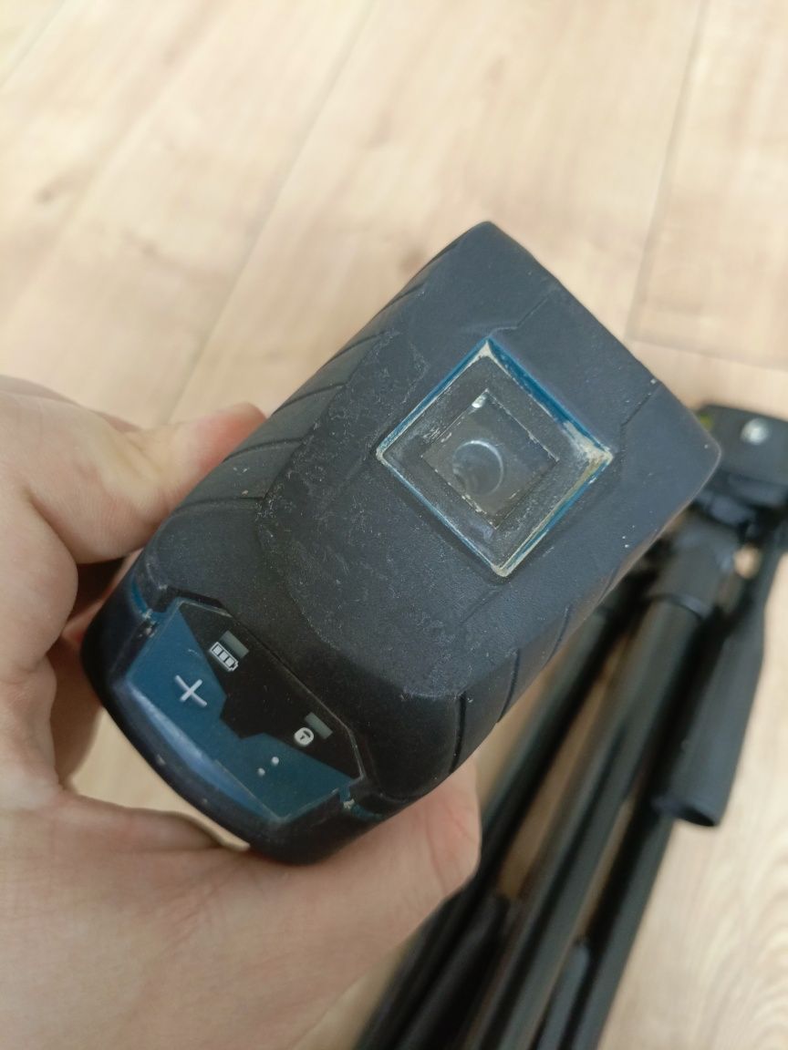 Laser krzyżowy Bosch GCL 2-15 Professional liniowy poziomica laserowa