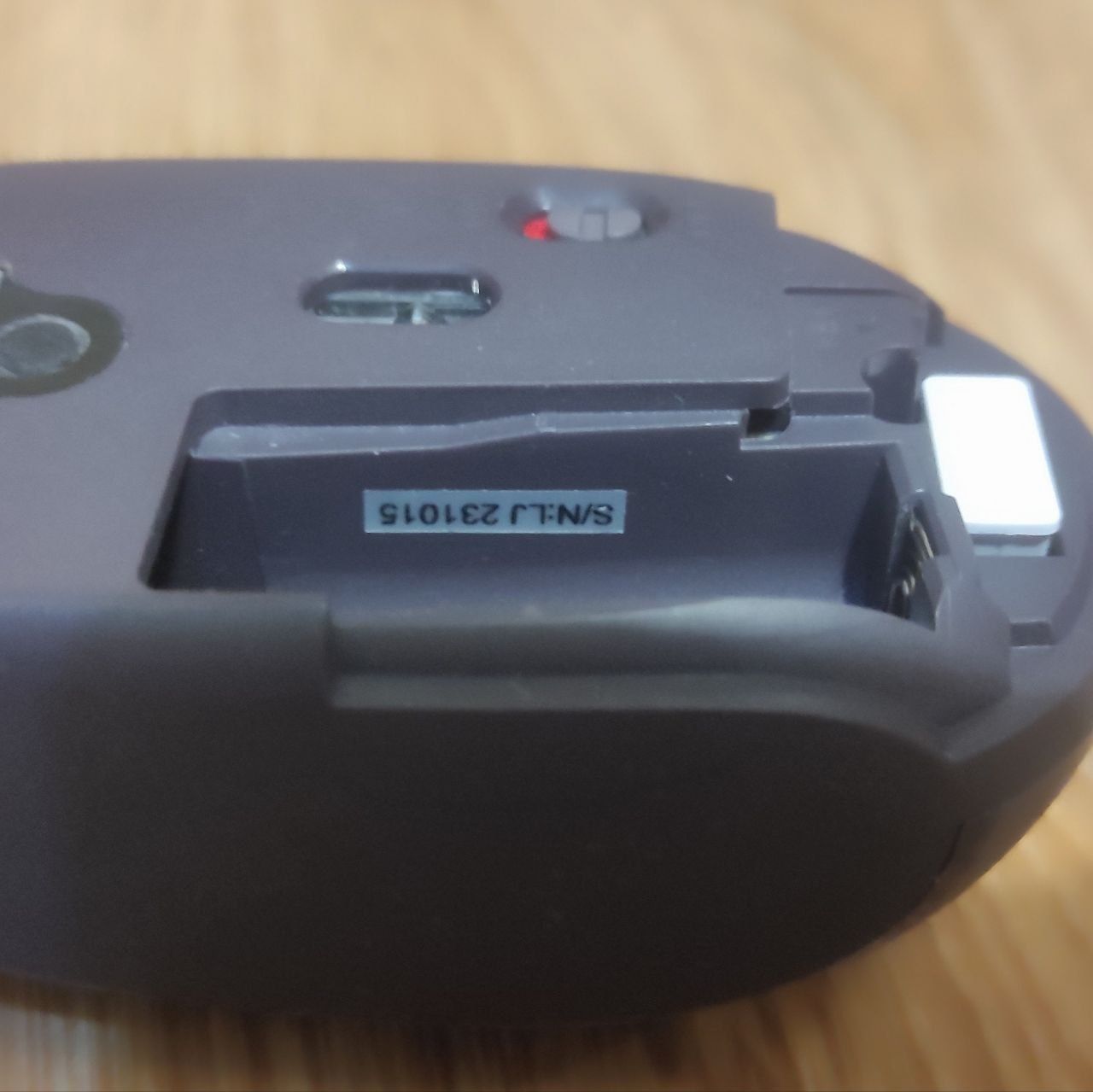 Беспроводная мышка Baseus F01B Блютуз Wireless 2.4G BT1 BT2