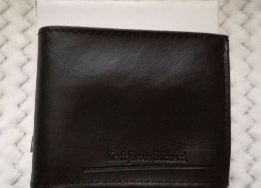 Nowy, czarny portfel męski