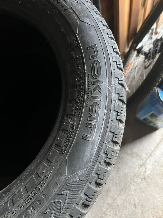 Продам резину Nokian 225/60/R17 (зима)