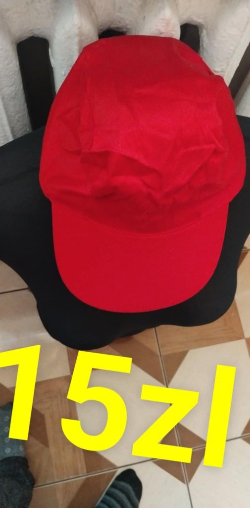 Czapka damska z daszkiem