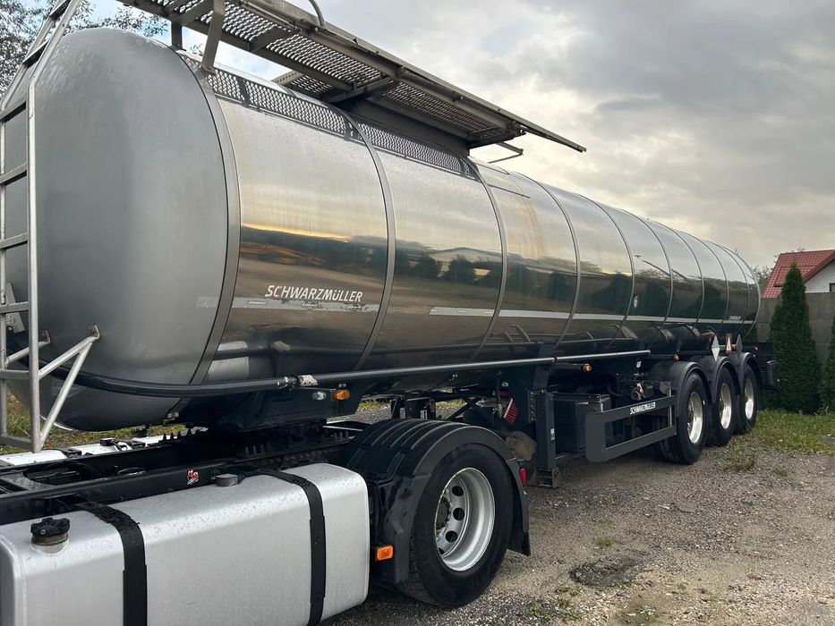 Schwarzmuller Bitum ADR