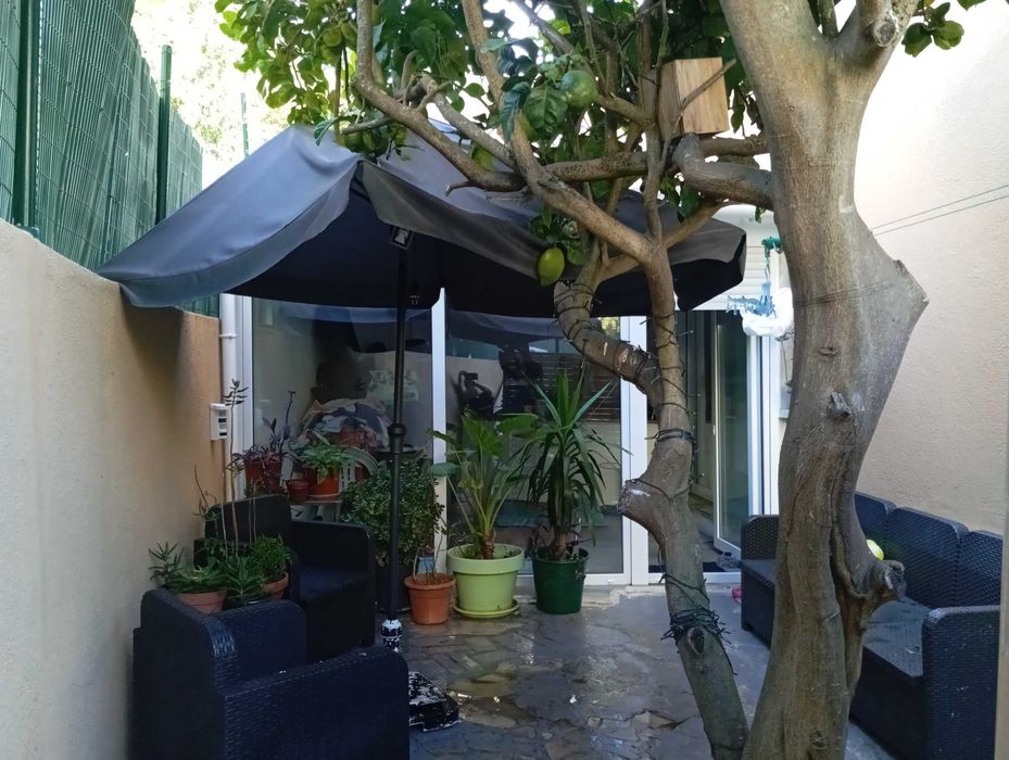 Vendo T1 + 1 na Amadora com Garagem e Quintal