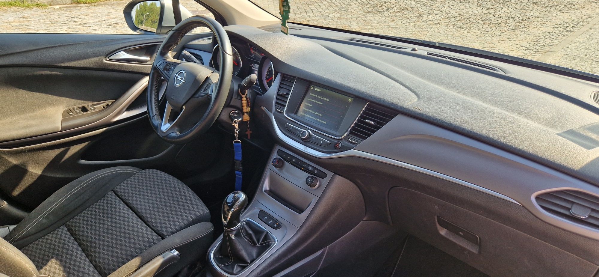 Opel Astra impecável poucos Kms