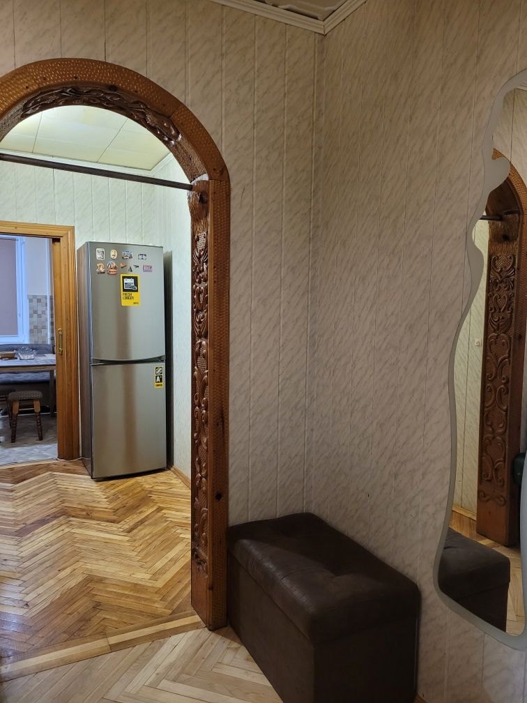 Оренда 2 км.кв.вул.Хоткевича(Вокзал),кімнати окремі.Можна 1 - 3 міс.