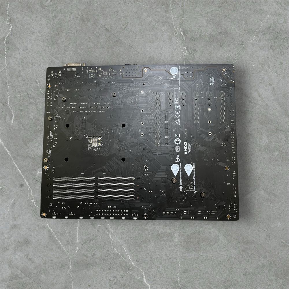 Płyta główna MSI x470 gaming plus z dyskiem ssd Corsair mp300 i ram