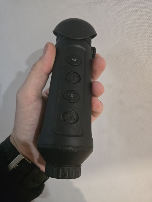 монокуляр AGM Taipan TM25-384.