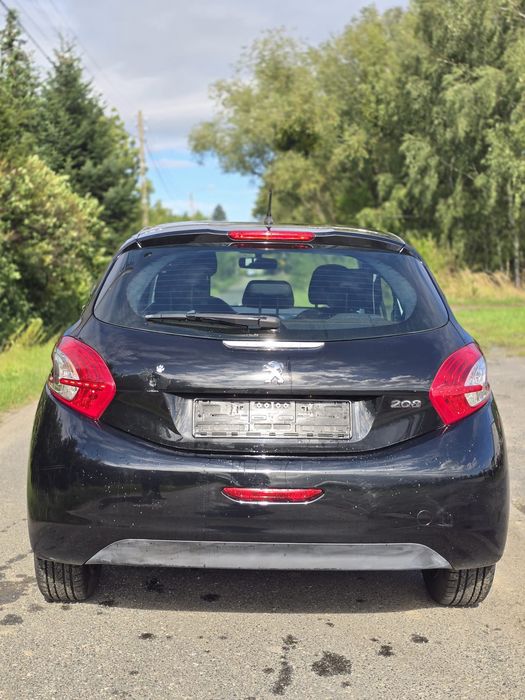 Samochód osobowy Peugeot 208 1.0 benzyna