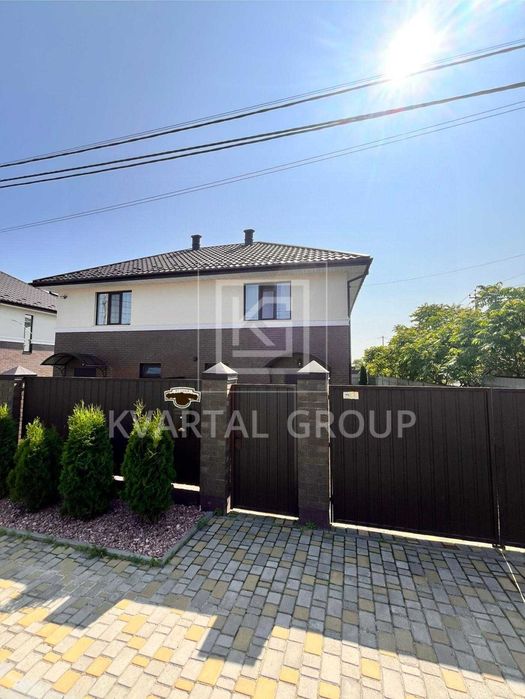 БЕЗ КОМІСІЇ! Дуплекс з ремонтом і меблями. ОКРЕМИЙ заїзд