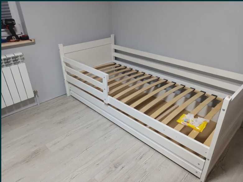 Łóżko piętrowe w stylu IKEA