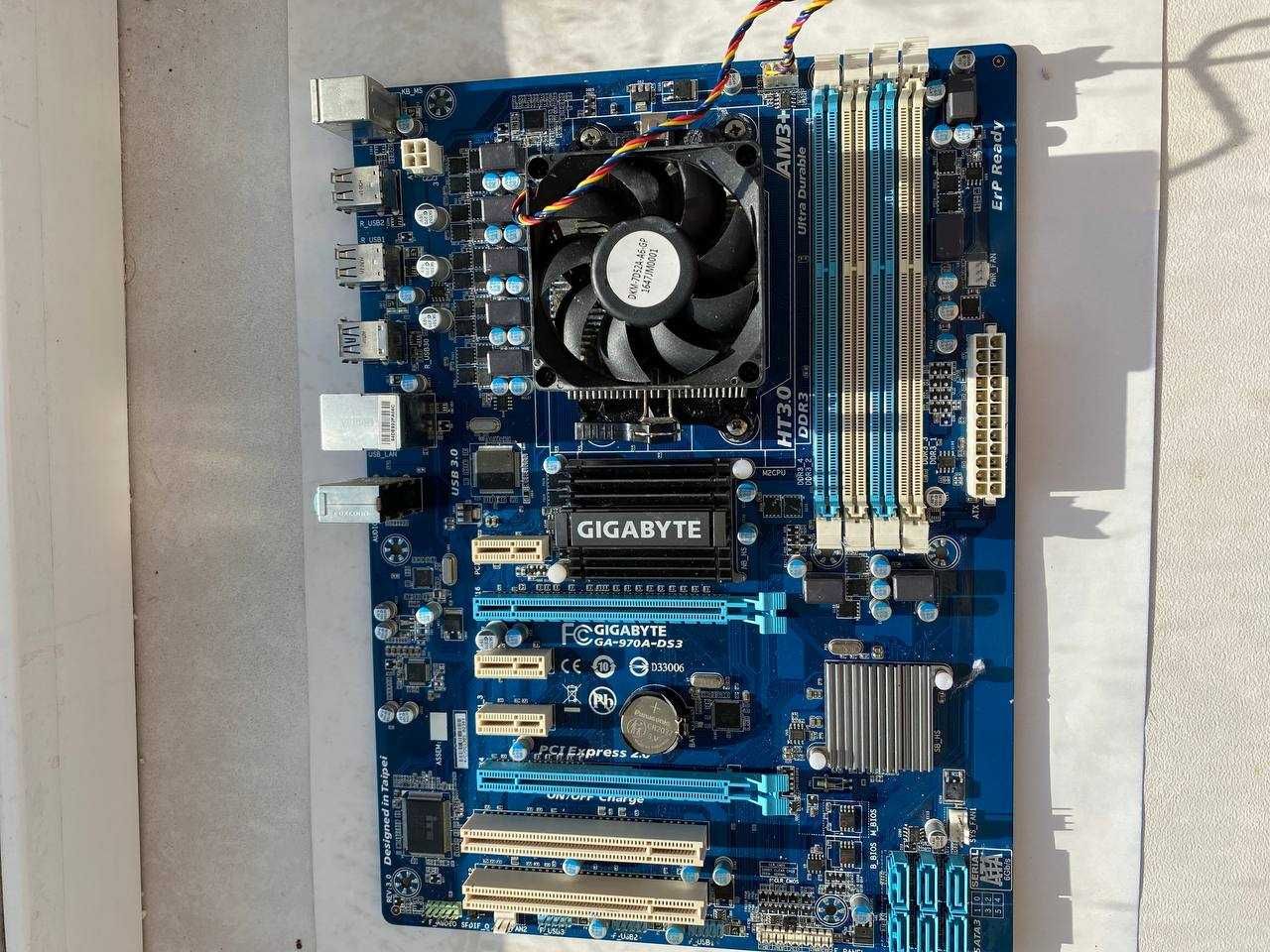 Материнская плата Gigabyte GA-970A-DS3 + процессор AMD Phenom II X6