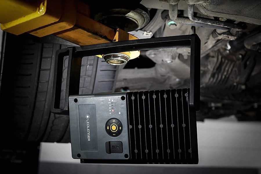 Latarka Ledlenser If8R