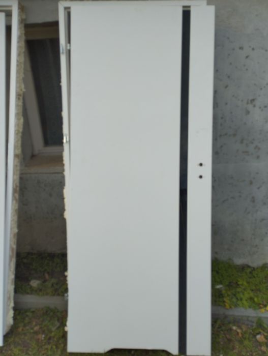 Drzwi wewnętrzne 80 lewe białe